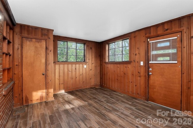 Photo - 1415 Herrin Ave