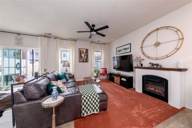 Photo - 134 Two Penny Pl