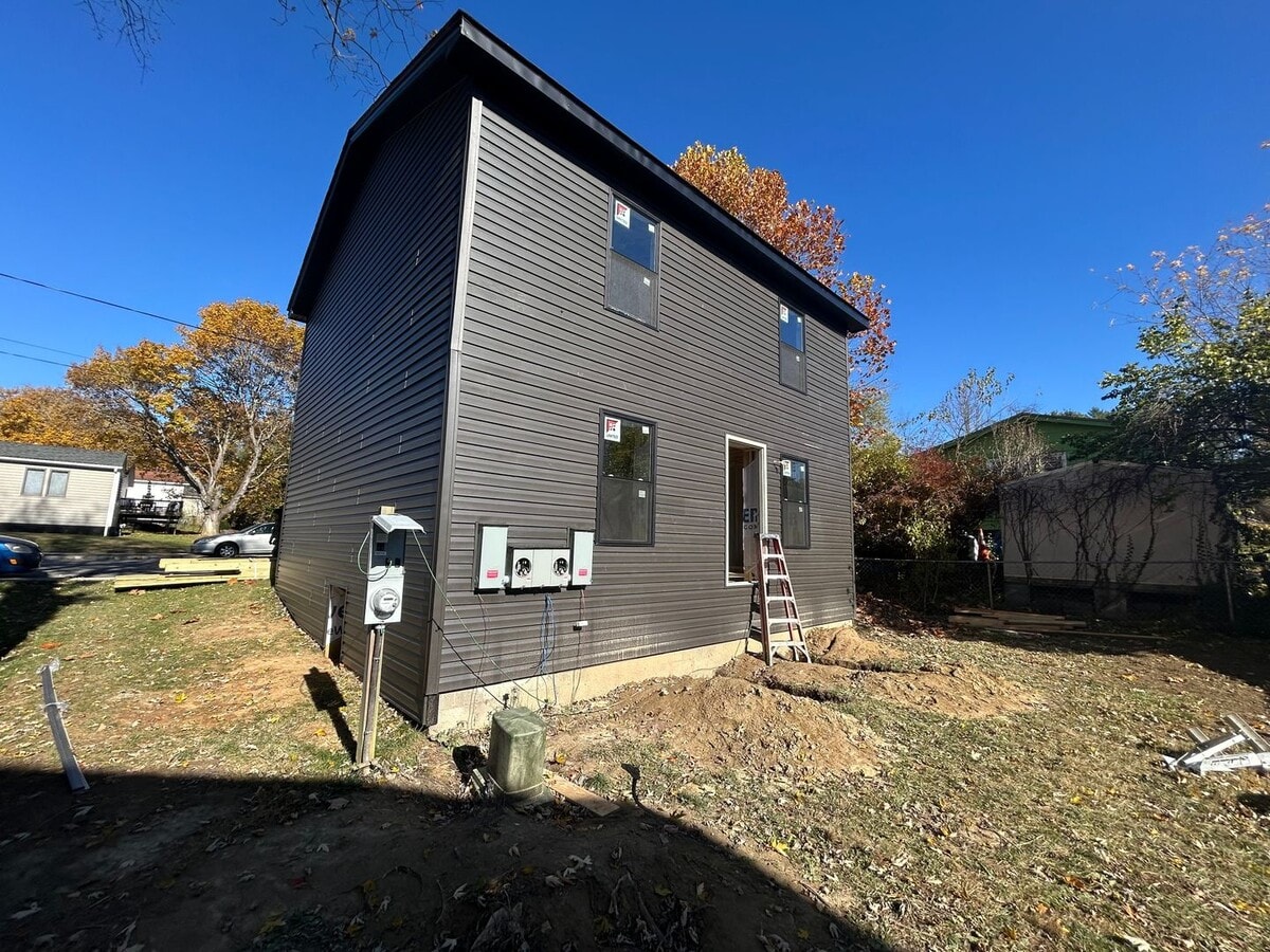 Photo - 105 Watson Ave Unit 105 Watson B