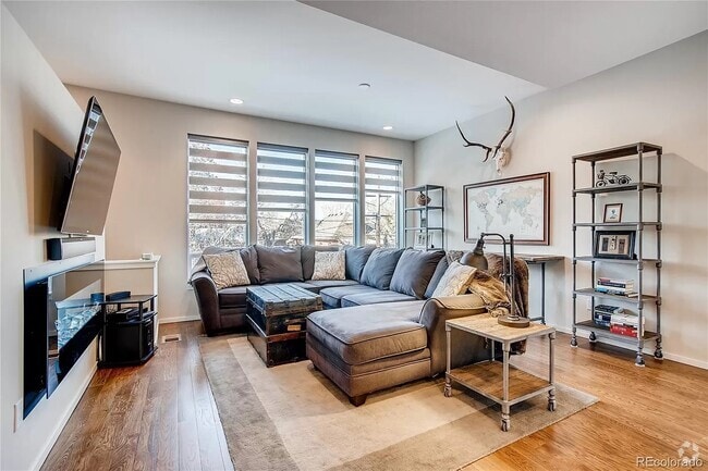 Building Photo - 2948 W 33rd Ave Rental