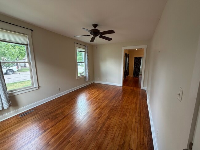Photo - 407 N Washington St