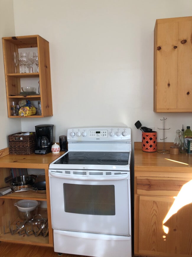 Apt 1 - 821 N 8th St Unit Apartment 1