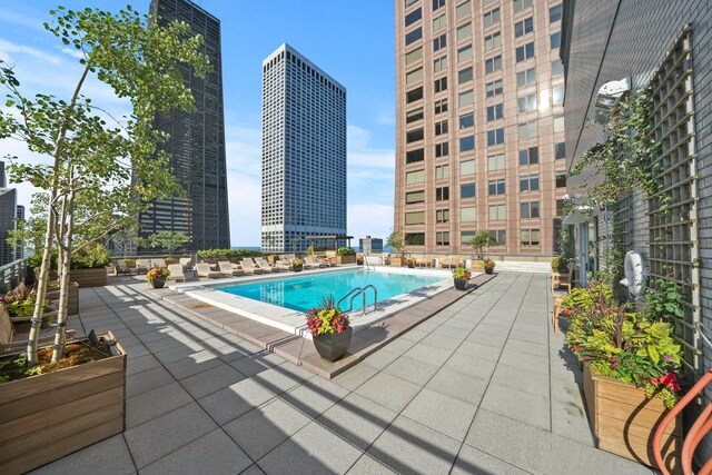 Photo - 777 N Michigan Ave Unit 1509