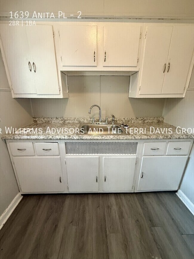 Photo - 1639 Anita Pl Unit 2