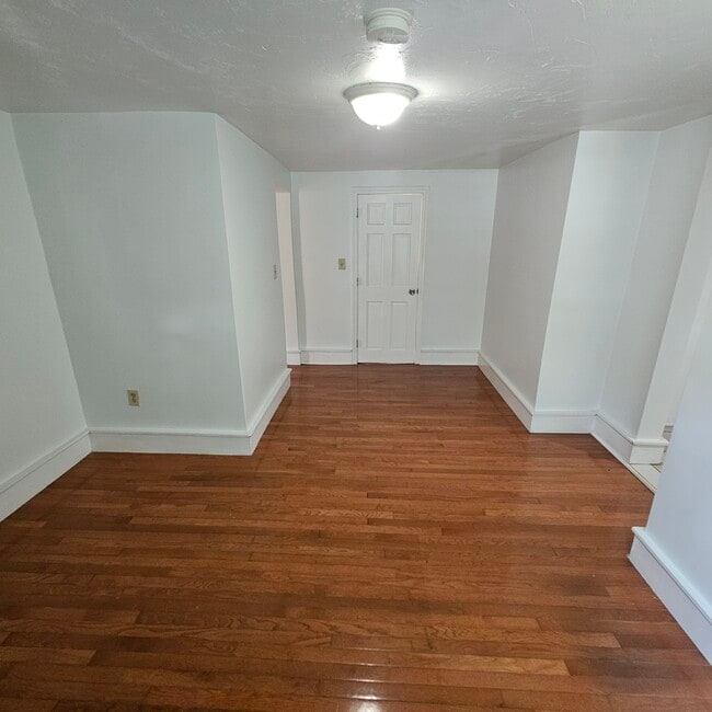 Photo - 66 Pleasant St