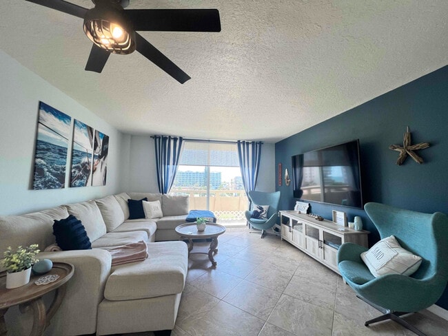 Photo - 2020 N Atlantic Ave