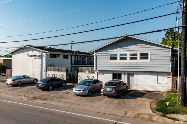 Excellent Regional Access - The Yellowstone Apartments