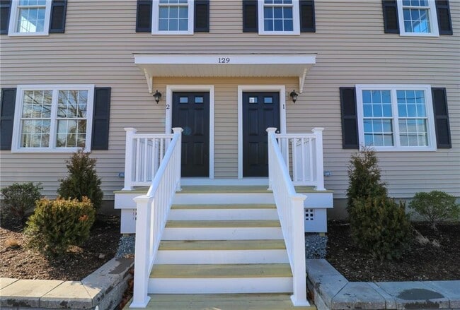 Photo - 129 Mill St Unit 1