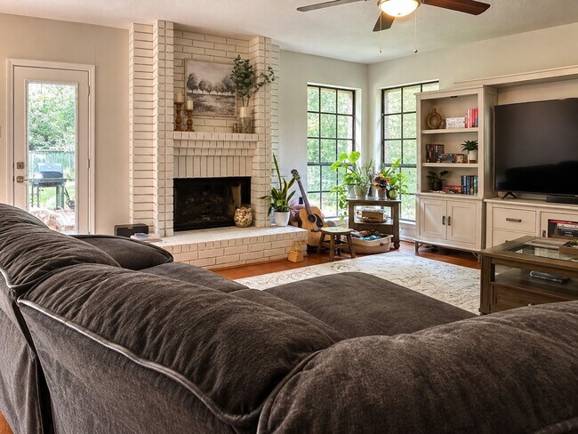 Photo - 63 S Stony Bridge Cir