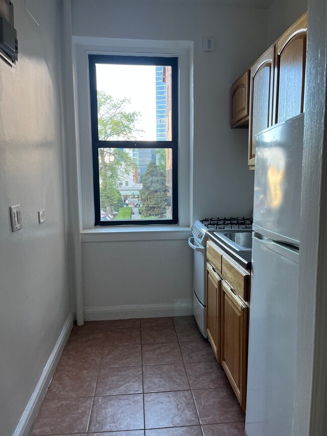 Photo - 112 Locust Ave Unit 2O