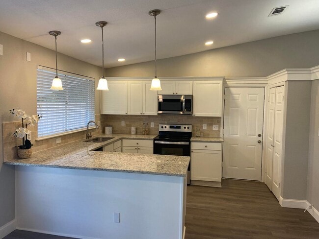 Photo - 2006 W Northgate Dr