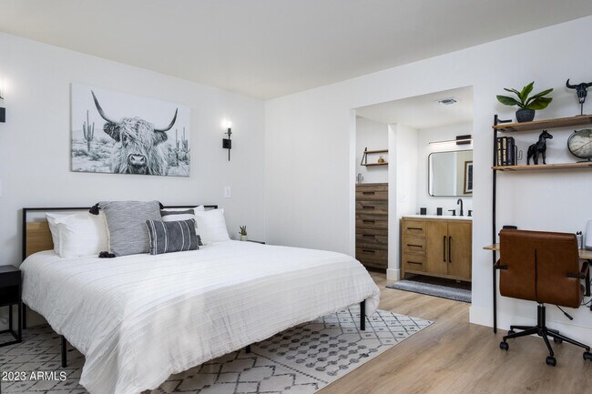 Building Photo - 8649 E Royal Palm Rd Unit 121