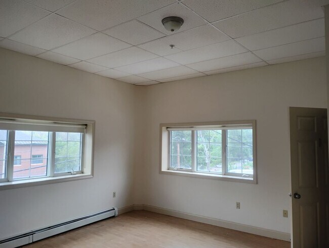 5 Chase St Unit 1