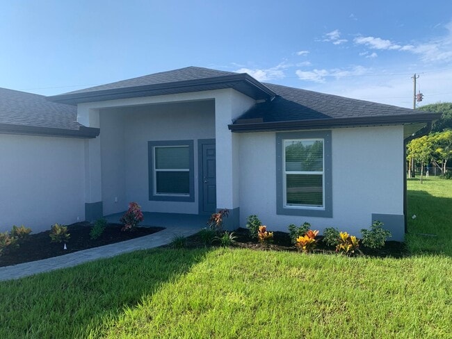 Photo - LIKE BRAND NEW 3 Bed, 2 Bath Home with 2-C...