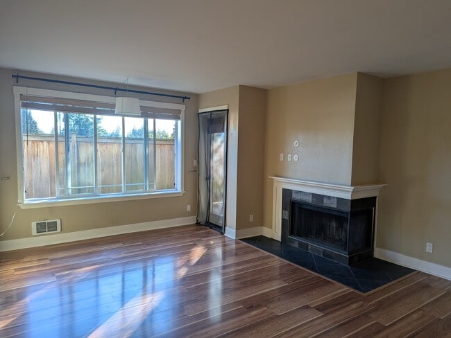 Photo - 937 N 200th St Unit B102