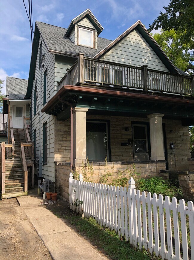 Photo - 954 1/2 Jenifer St Unit 954.5