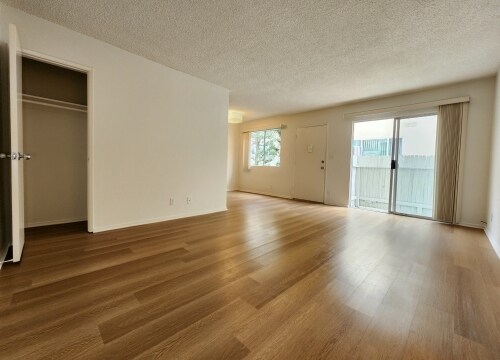 Photo - 10138 Palms Blvd