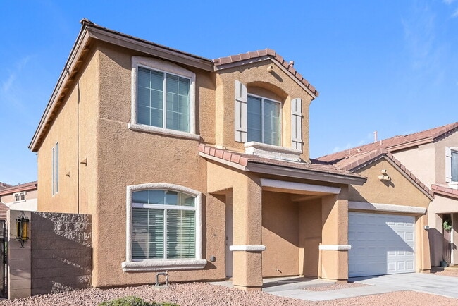 992 White Glacier Ave