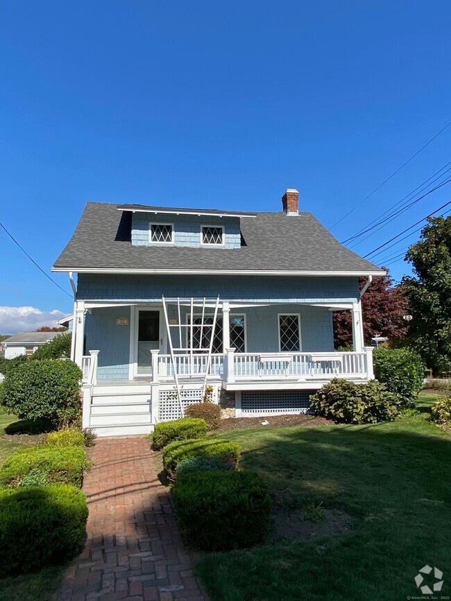 Building Photo - 22 Beach Rd Rental