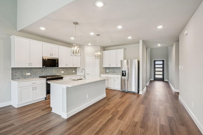 Photo - 714 London Town Ln