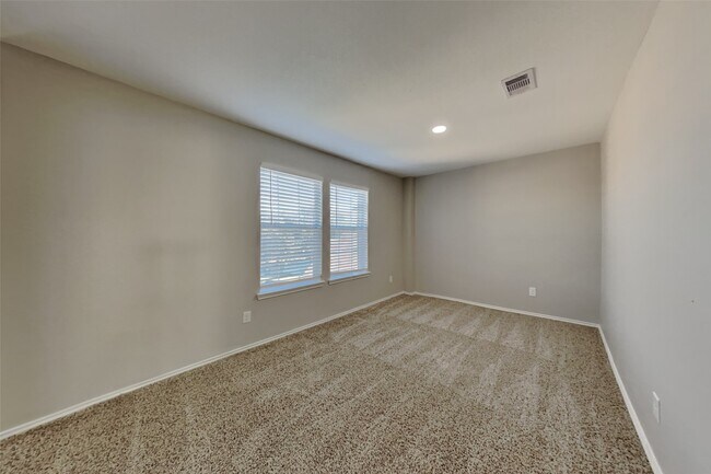 Building Photo - 20911 Hazy Bluff Ct