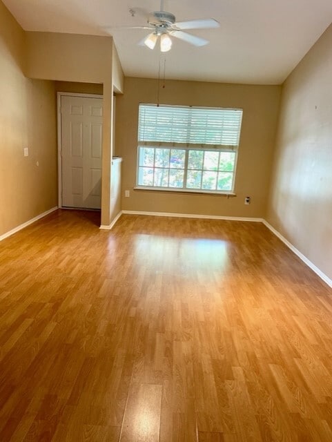 Photo - 124 Reserve Cir Unit 208