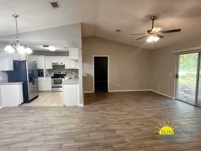 Photo - Open layout 3 Bedroom home in Navarre!