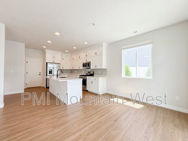Photo - 3855 S 3025 W