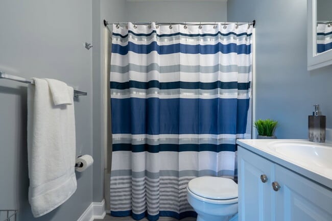 18 Brook St Unit 3