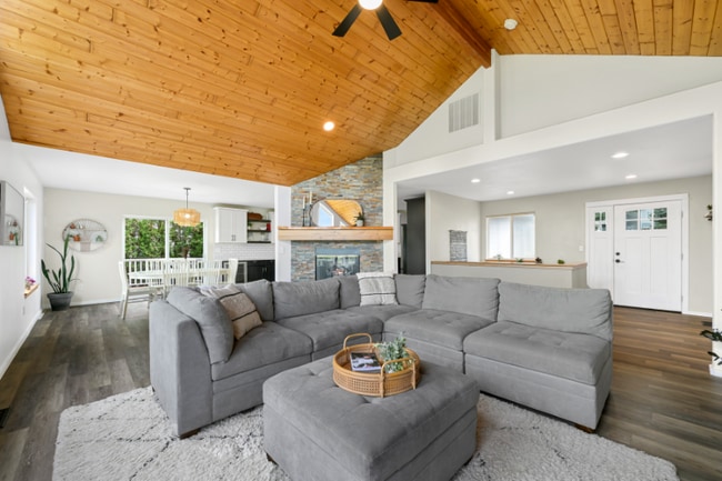 Photo - 3783 Westhills Pl