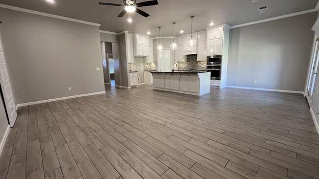 Photo - 19017 Grove Pkwy