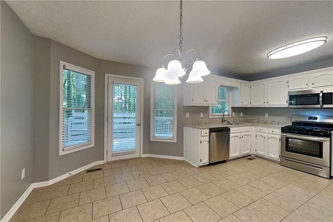 211 Mill Pointe Dr