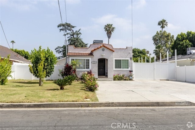 Building Photo - 15847 Marlin Pl Rental