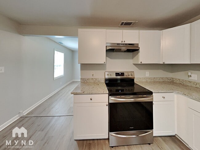 Photo - 821 Mercury Dr NW