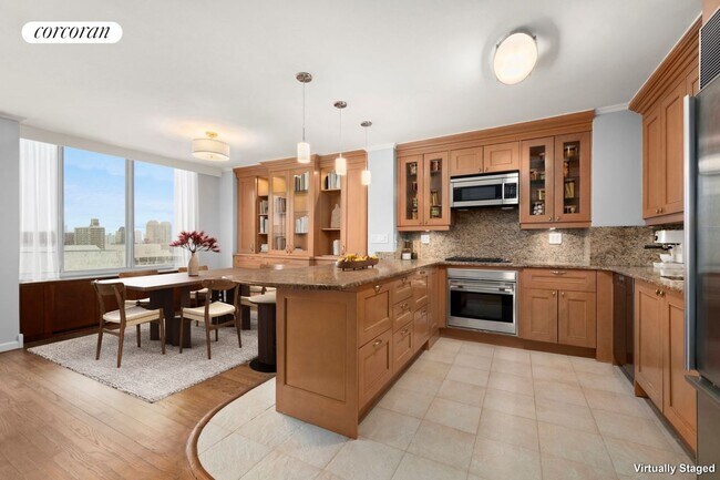 Photo - 61 W 62nd St