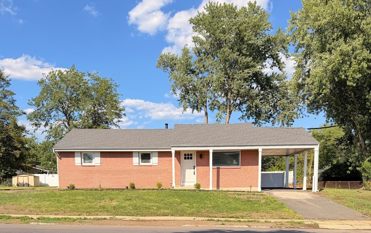 Photo - 806 Green Grove Rd