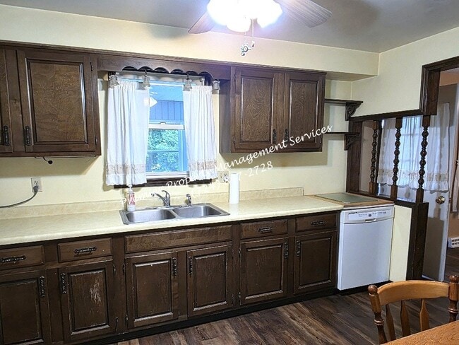 Photo - 2153 Mt Jackson Rd