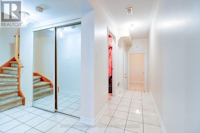 Photo - 4271A Lawrence Ave E