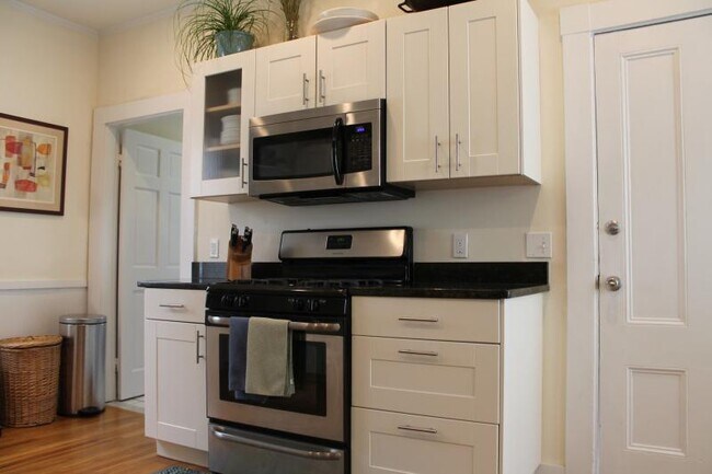 Photo - 50 Fiske St Unidad 1