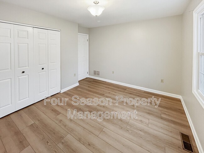 Photo - 1819 Elizabeth Ct