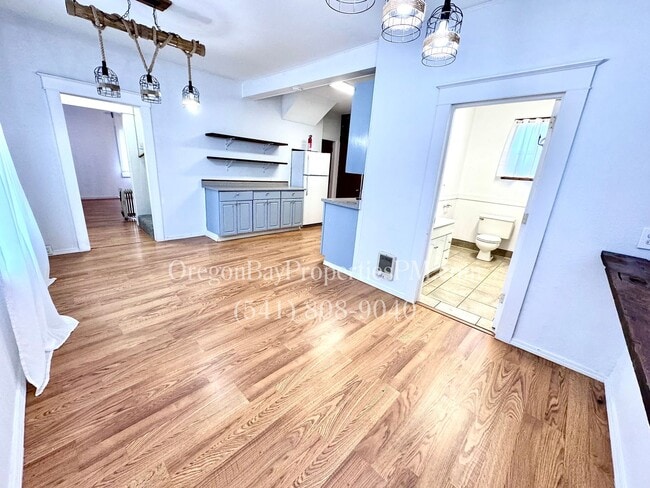 Photo - 1596 McPherson Ave