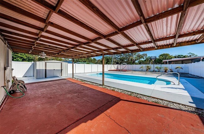 Photo - 5200 6th St S