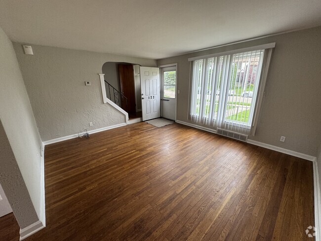 Building Photo - 122 Spangler Rd NE Rental