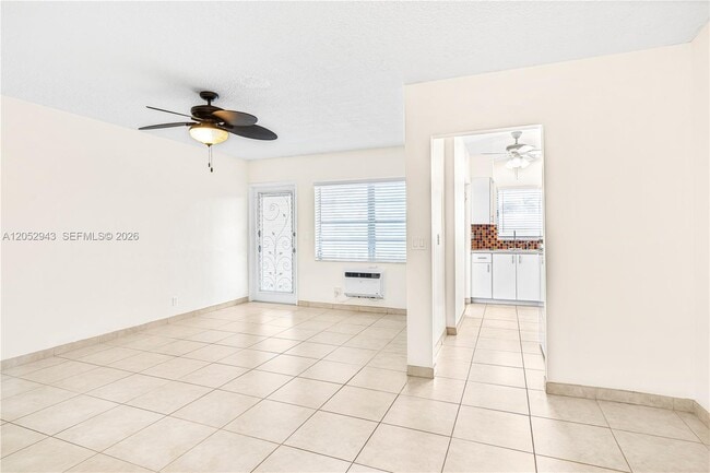 Photo - 201 NE 14th Ave Unit 8C