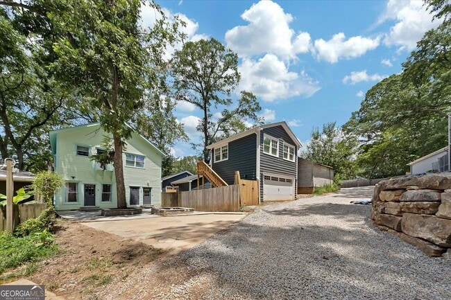 Photo - 937 Austin Ave NE