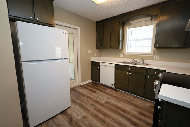 Photo - 4226 Roxbury Dr