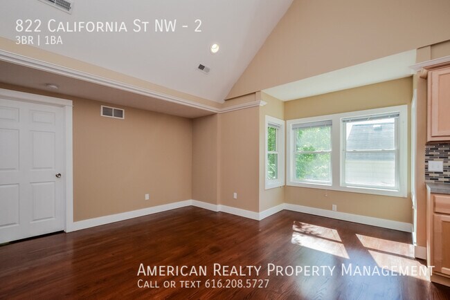 Photo - 822 California St NW Unit 2