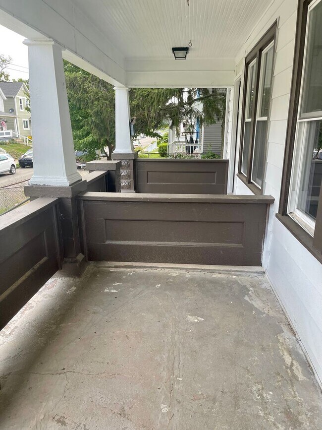 Photo - 665-667-667 Siebert St Unit 667