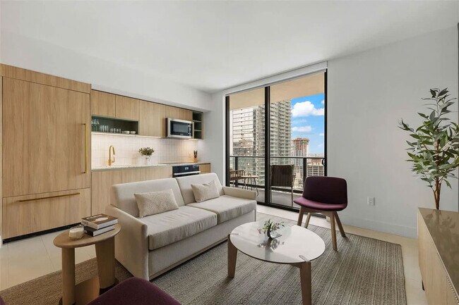 Photo - 125 NE 6th St Unidad ID1227499P