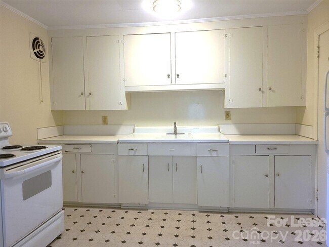 Photo - 2245 Crescent Ave Unit 4